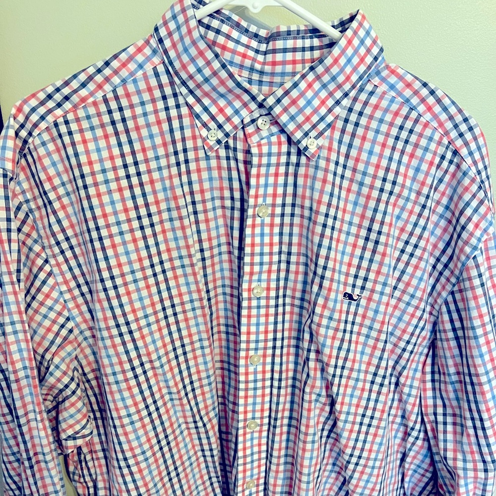 Men’s Vineyard Vines Whale shirt size XL